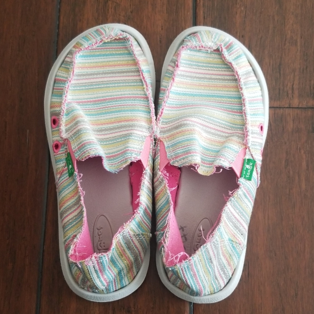Sanuks